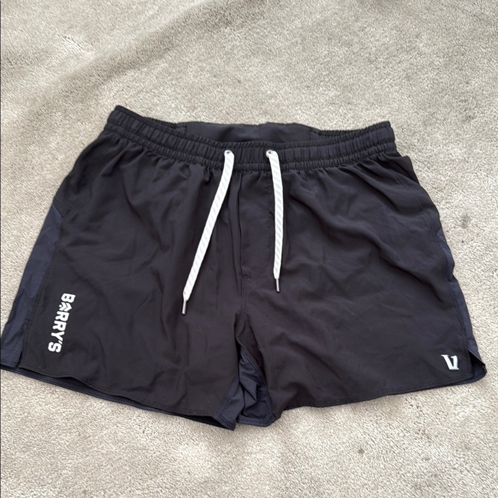 Barry’s x vuori Black Men's Shorts size medium